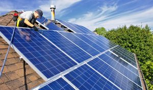 Service d'installation de photovoltaïque et tuiles photovoltaïques à Crevecoeur-le-Grand